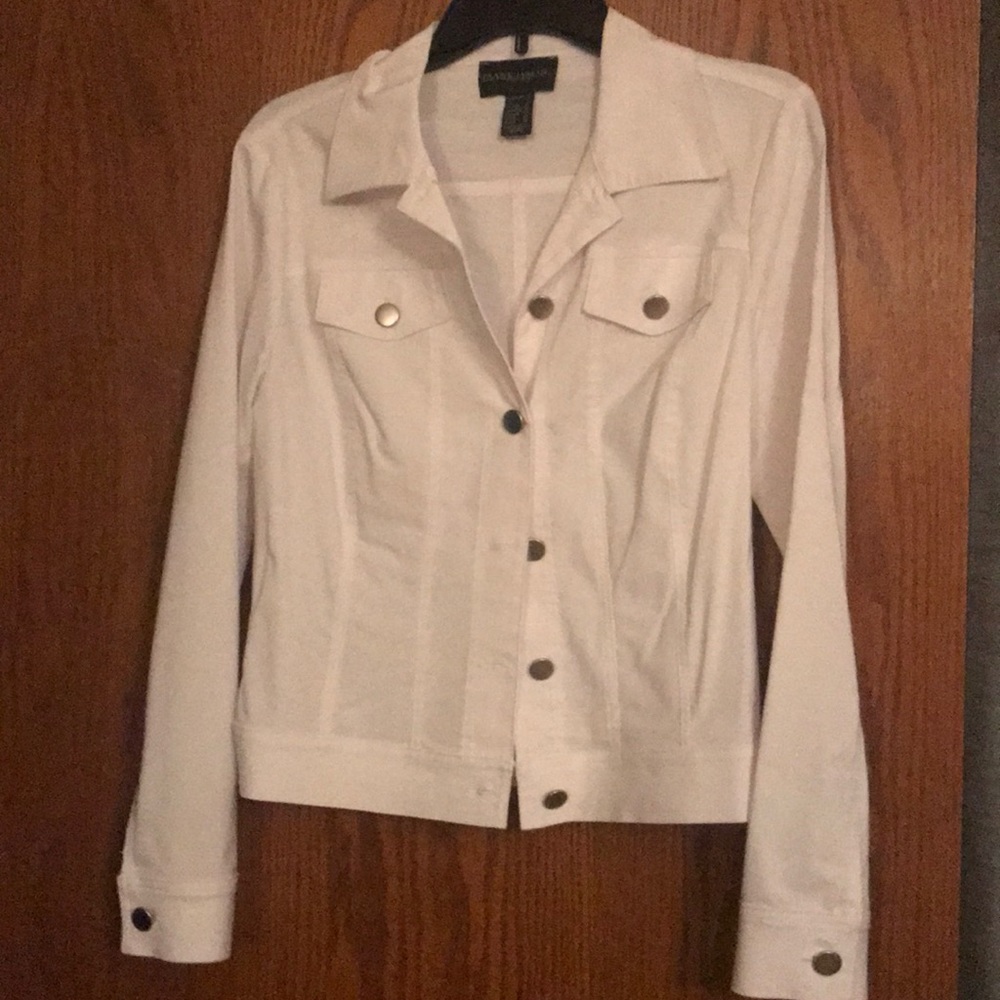 White Frank Lyman jacket. (Rayon blend) NWOT